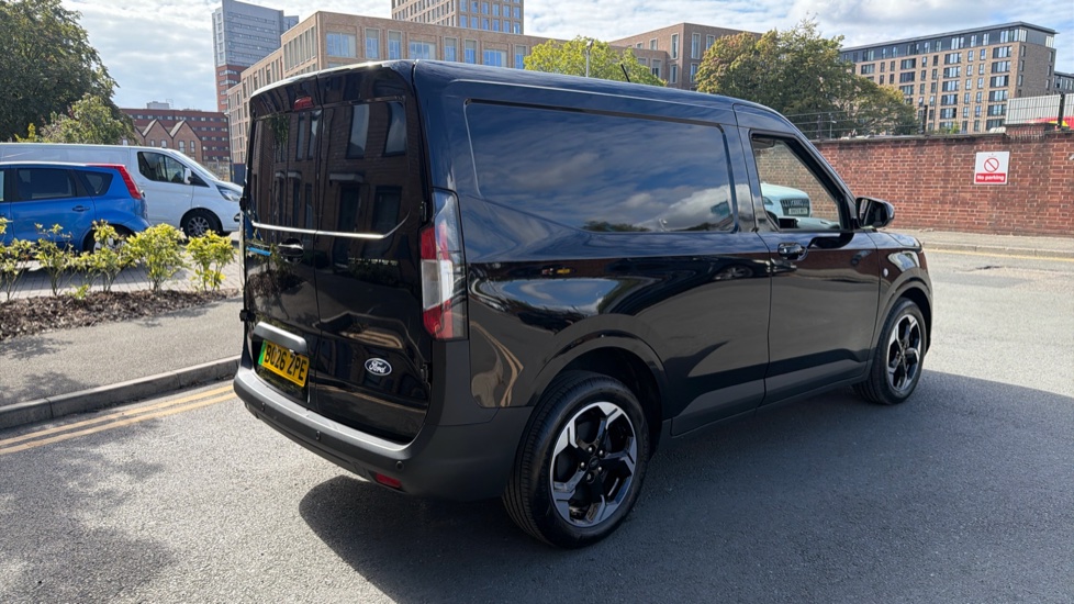 Ford Transit Courier E-Transit Courier 100kW 43kWh Limited Van Auto - Image 10
