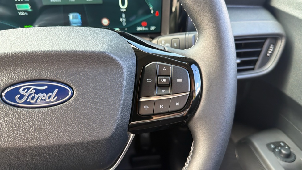 Ford Transit Courier E-Transit Courier 100kW 43kWh Limited Van Auto - Image 22