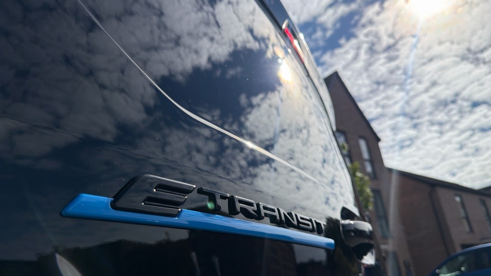 Ford Transit Courier E-Transit Courier 100kW 43kWh Limited Van Auto - Image 37