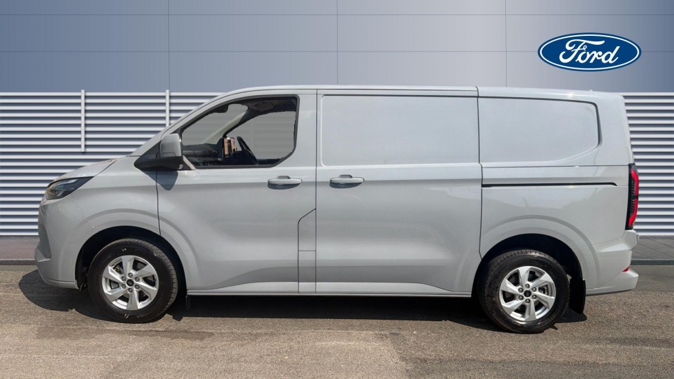Ford Transit Custom E-320 L1 Rwd 100kW 65kWh H1 Van Limited Auto - Image 4