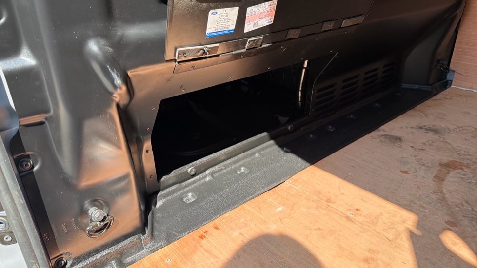 Ford Transit Custom E-320 L1 Rwd 100kW 65kWh H1 Van Limited Auto - Image 35