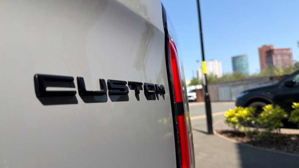 Ford Transit Custom E-320 L1 Rwd 100kW 65kWh H1 Van Limited Auto - Image 39