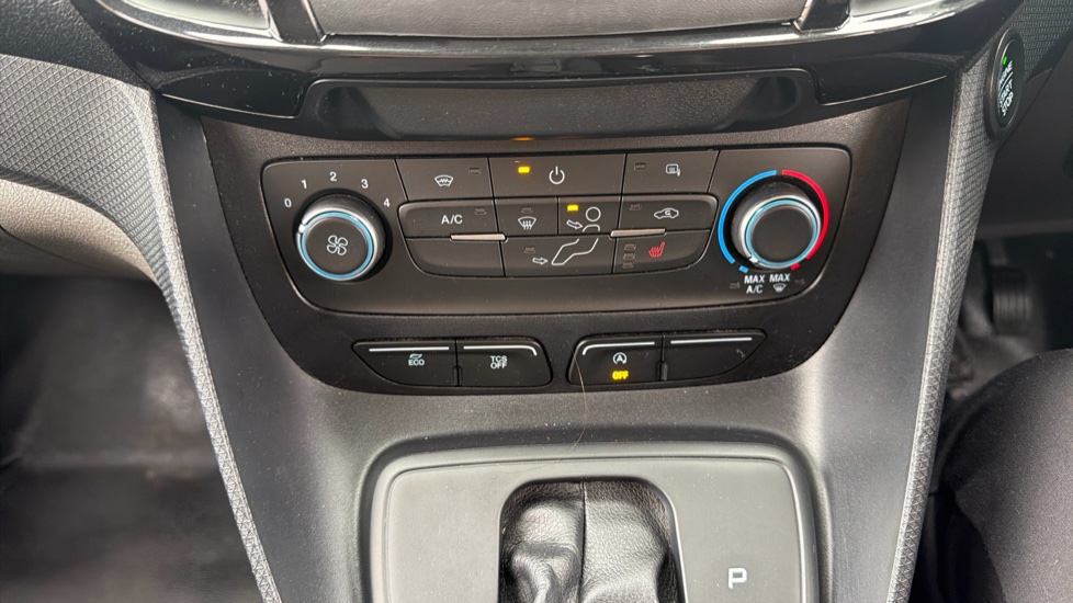 Ford Transit Connect 250 L2 Diesel 1.5 EcoBlue 100ps Limited Van Powershift - Image 27
