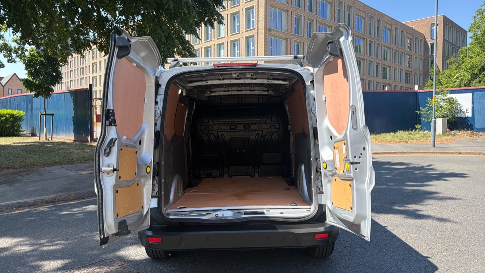 Ford Transit Connect 250 L2 Diesel 1.5 EcoBlue 100ps Limited Van Powershift - Image 3