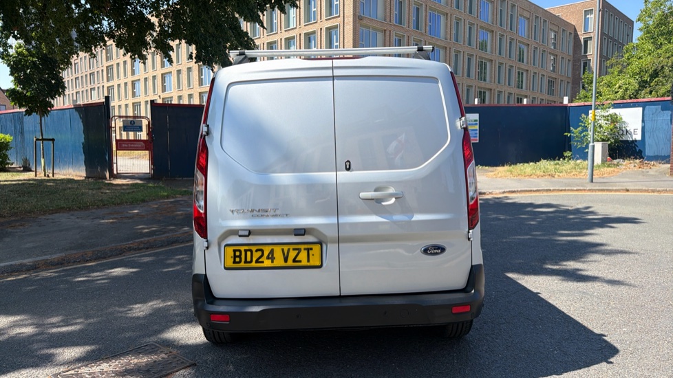 Ford Transit Connect 250 L2 Diesel 1.5 EcoBlue 100ps Limited Van Powershift - Image 11