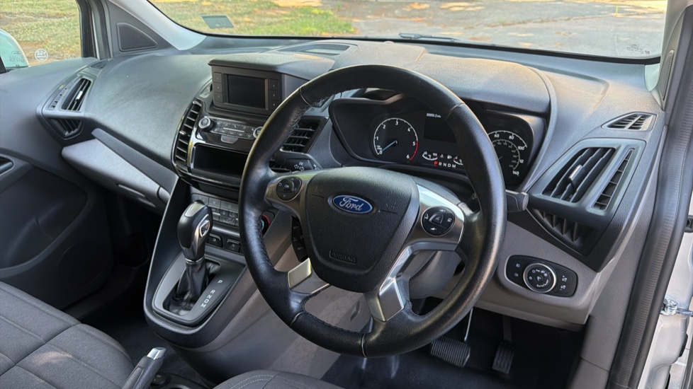 Ford Transit Connect 250 L2 Diesel 1.5 EcoBlue 100ps Limited Van Powershift - Image 16
