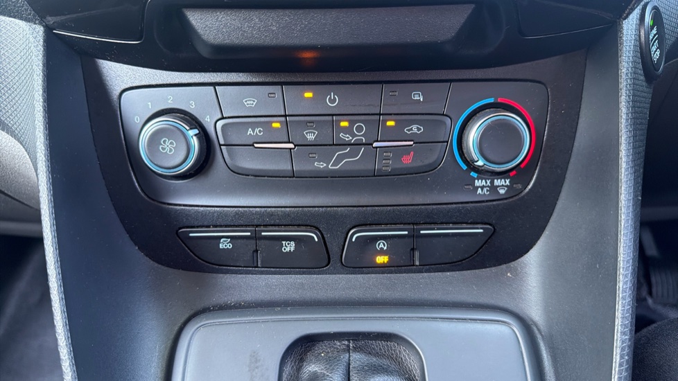 Ford Transit Connect 250 L2 Diesel 1.5 EcoBlue 100ps Limited Van Powershift - Image 26