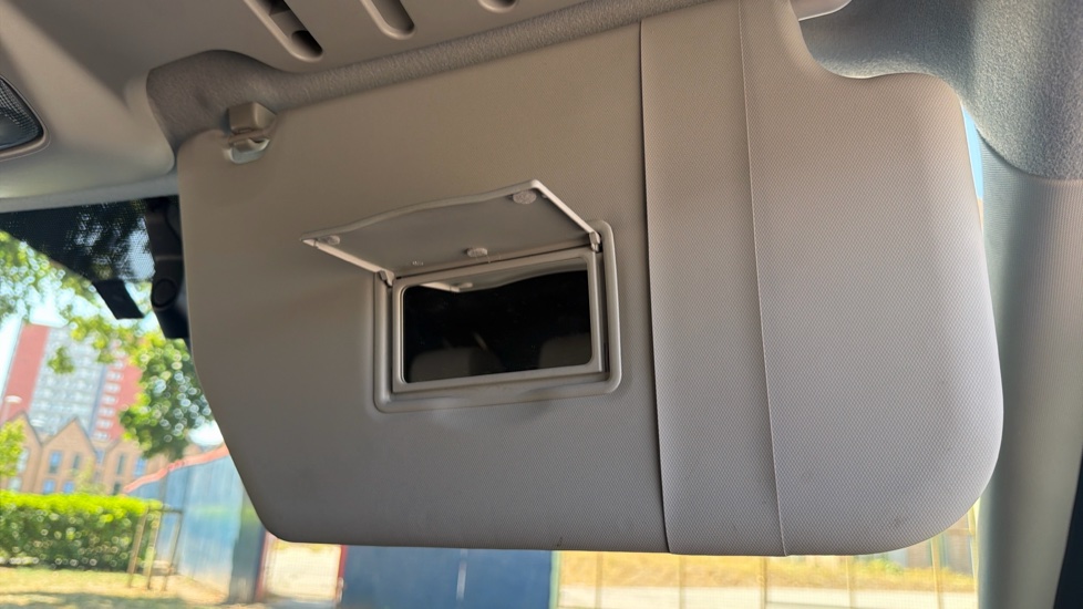 Ford Transit Connect 250 L2 Diesel 1.5 EcoBlue 100ps Limited Van Powershift - Image 38