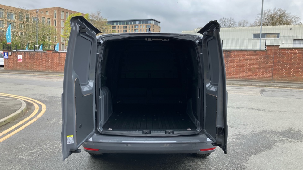 Ford Transit Connect 250 L2 Petrol 1.5 EcoBoost PHEV 150 Limited Van Auto - Image 3