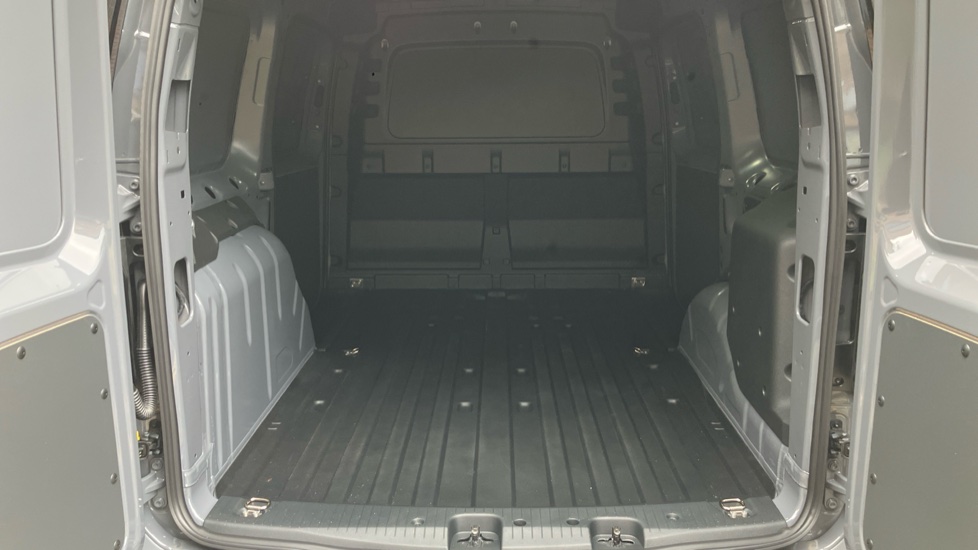 Ford Transit Connect 250 L2 Petrol 1.5 EcoBoost PHEV 150 Limited Van Auto - Image 12