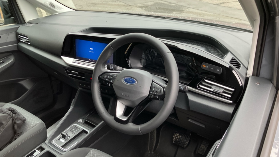 Ford Transit Connect 250 L2 Petrol 1.5 EcoBoost PHEV 150 Limited Van Auto - Image 16