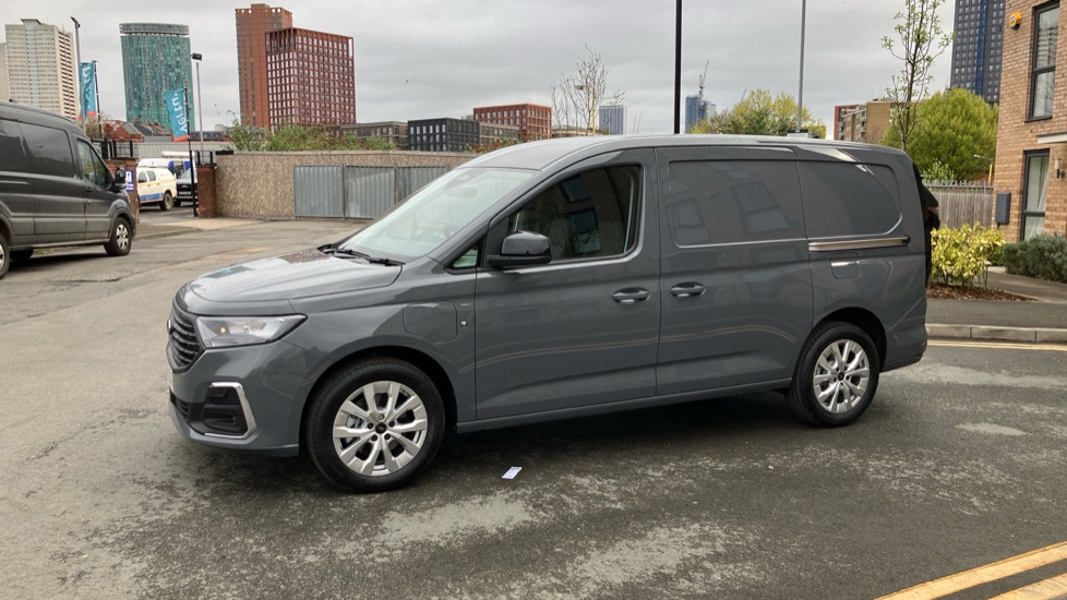 Ford Transit Connect 250 L2 Petrol 1.5 EcoBoost PHEV 150 Limited Van Auto - Image 24