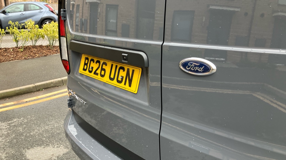 Ford Transit Connect 250 L2 Petrol 1.5 EcoBoost PHEV 150 Limited Van Auto - Image 28