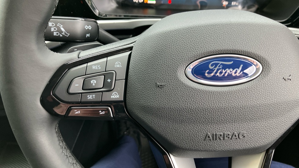 Ford Transit Connect 250 L2 Petrol 1.5 EcoBoost PHEV 150 Limited Van Auto - Image 35