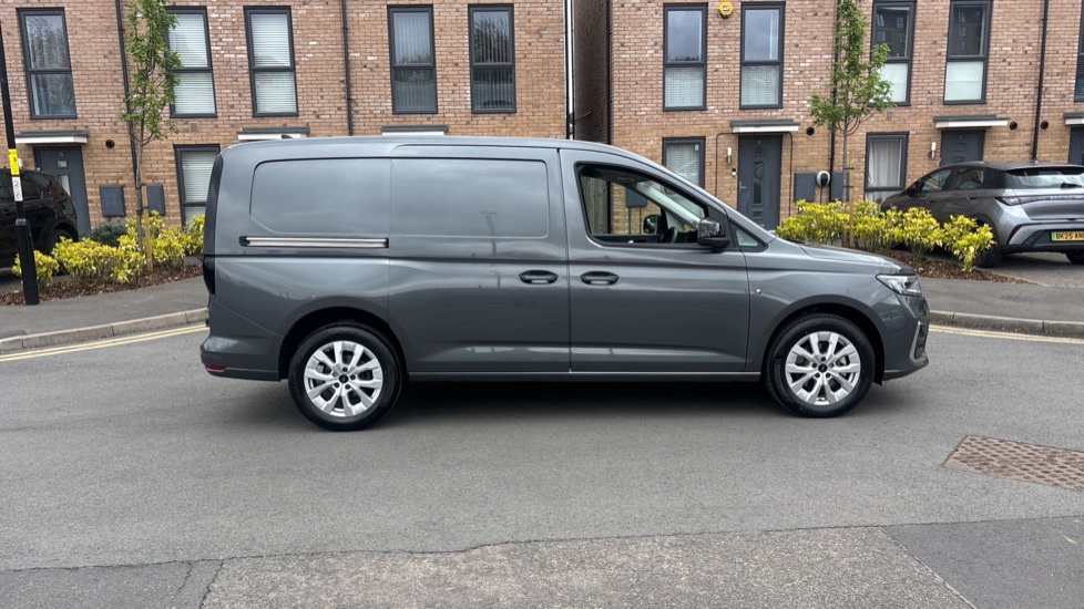 Ford Transit Connect 230 L2 Diesel 2.0 EcoBlue 102ps Limited Van - Image 9