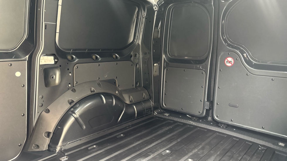Ford Transit Connect 230 L2 Diesel 2.0 EcoBlue 102ps Limited Van - Image 14