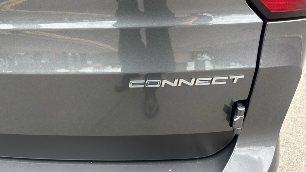 Ford Transit Connect 230 L2 Diesel 2.0 EcoBlue 102ps Limited Van - Image 28