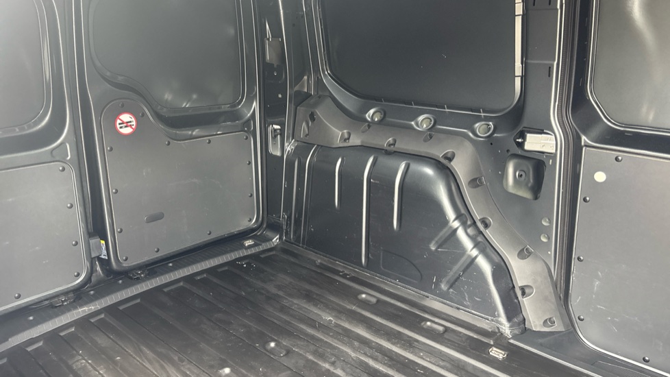 Ford Transit Connect 230 L2 Diesel 2.0 EcoBlue 102ps Limited Van - Image 29