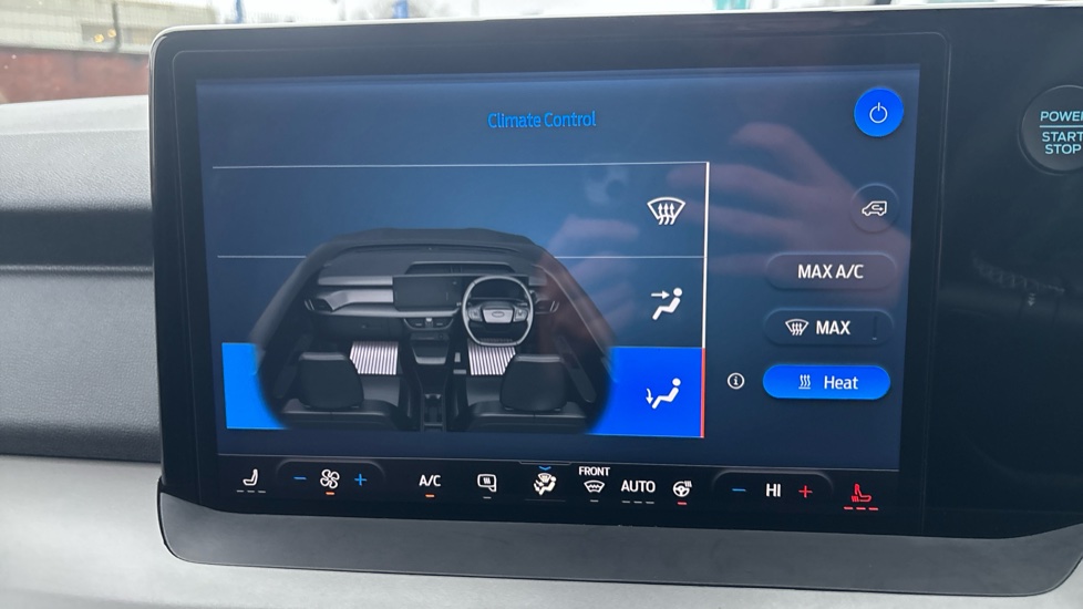 Ford Transit Courier E-Transit Courier 100kW 43kWh Trend Van Auto - Image 30