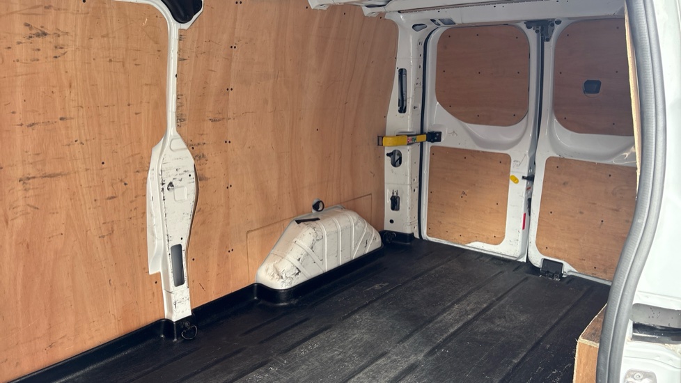 Ford Transit Custom 300 L2 Diesel Fwd 2.0 EcoBlue 130ps Low Roof Limited Van - Image 14