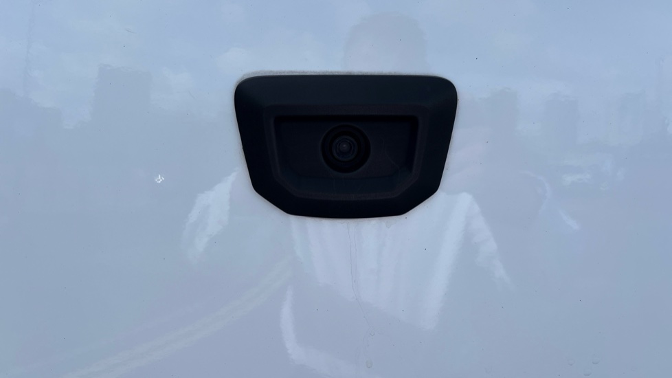 Ford Transit Custom 300 L2 Diesel Fwd 2.0 EcoBlue 130ps Low Roof Limited Van - Image 36