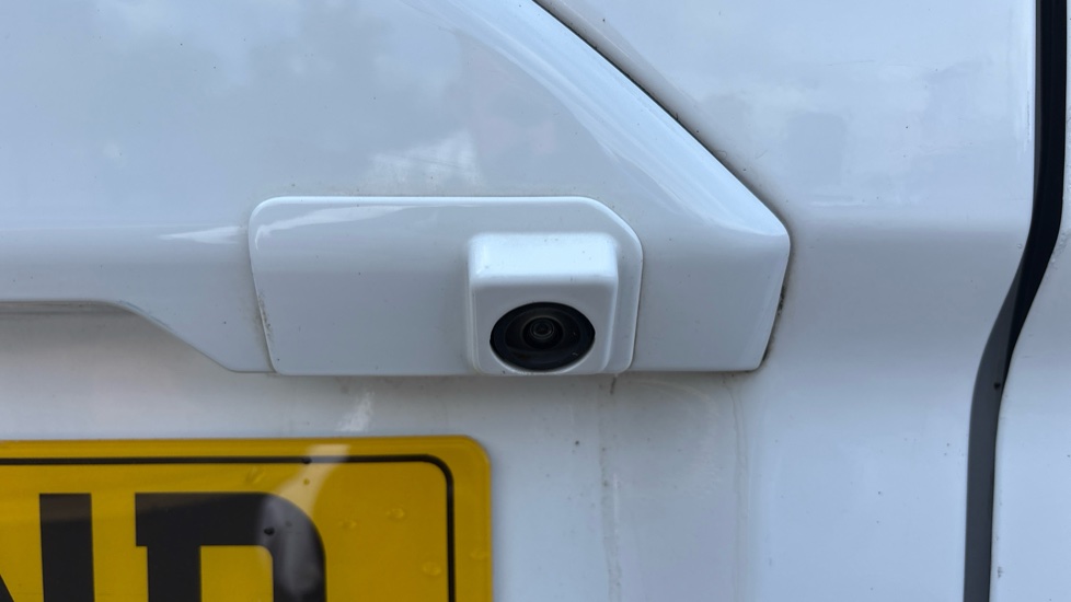 Ford Transit Custom 300 L2 Diesel Fwd 2.0 EcoBlue 130ps Low Roof Limited Van - Image 37