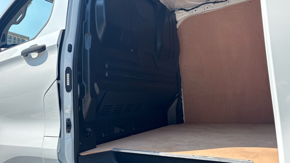 Ford Transit Custom 280 L1 Diesel Fwd 2.0 EcoBlue 136ps H1 Van Trend Auto - Image 18