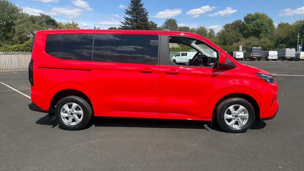 Ford Tourneo Custom 320 L1 Diesel Fwd 2.0 EcoBlue 136ps H1 Zetec 8 seater Auto - Image 9