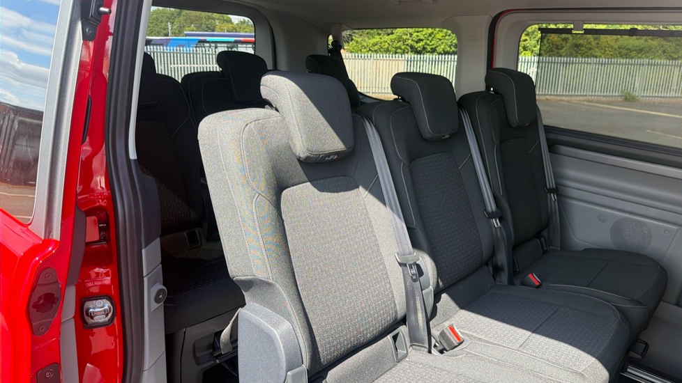 Ford Tourneo Custom 320 L1 Diesel Fwd 2.0 EcoBlue 136ps H1 Zetec 8 seater Auto - Image 14