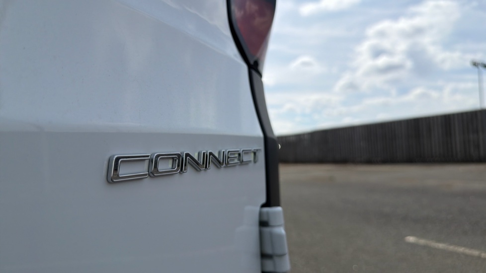 Ford Transit Connect 230 L2 Diesel 2.0 EcoBlue 102ps Trend Van - Image 32