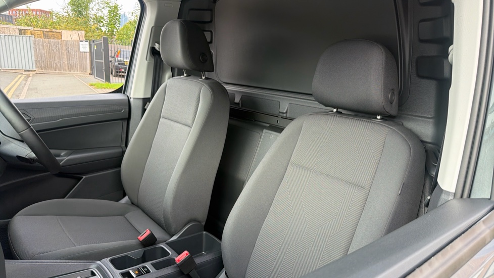 Ford Transit Connect 240 L2 Diesel 2.0 EcoBlue 122ps Trend Van Auto - Image 30