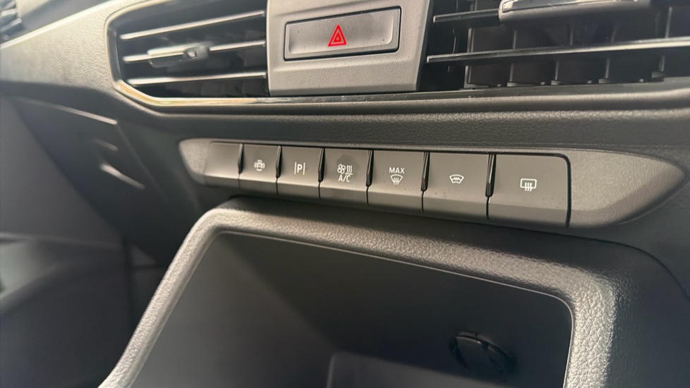 Ford Transit Connect 240 L2 Diesel 2.0 EcoBlue 122ps Trend Van Auto - Image 37