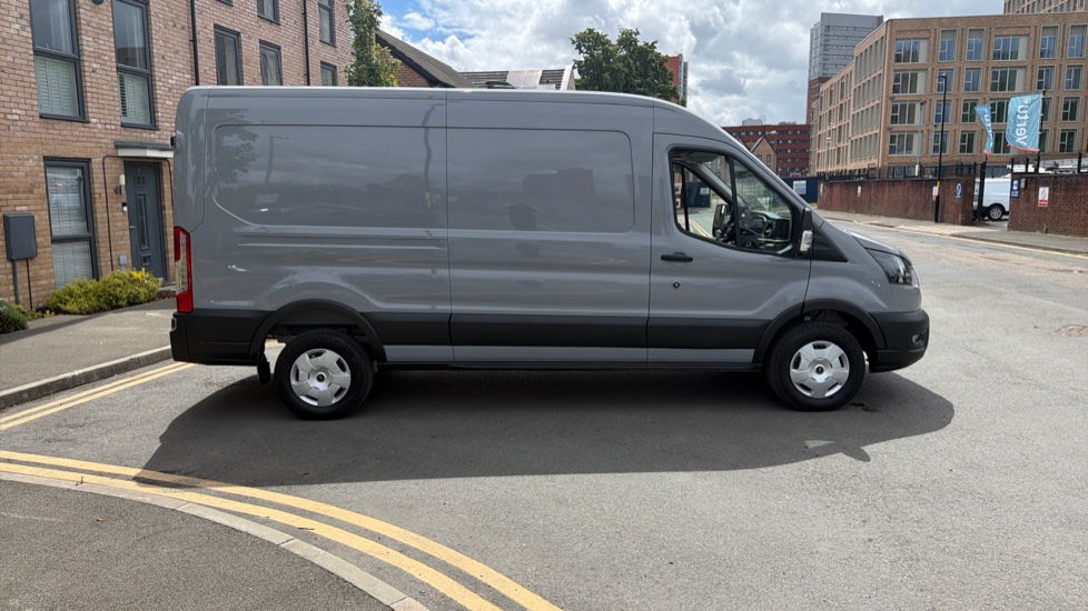 Ford Transit E-350 L3 Rwd 135kW 68kWh H2 Trend Van Auto - Image 9