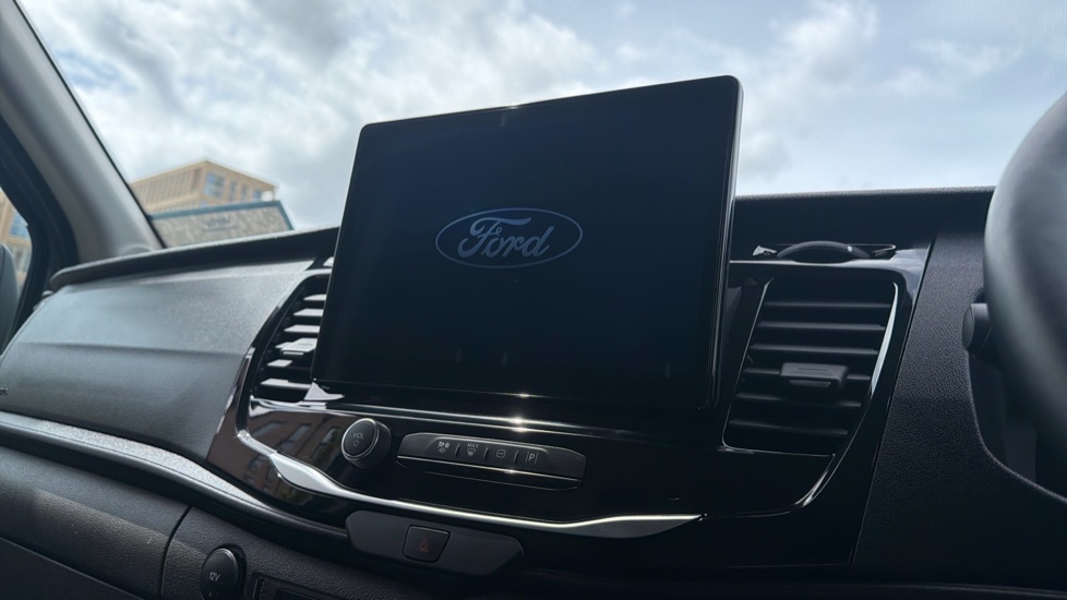 Ford Transit E-350 L3 Rwd 135kW 68kWh H2 Trend Van Auto - Image 15