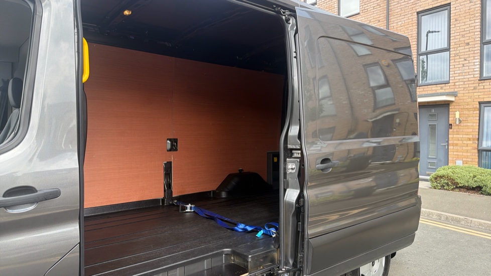 Ford Transit E-350 L3 Rwd 198kW 68kWh H2 Trend Van Auto [DAP] - Image 5