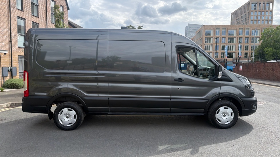 Ford Transit E-350 L3 Rwd 198kW 68kWh H2 Trend Van Auto [DAP] - Image 9