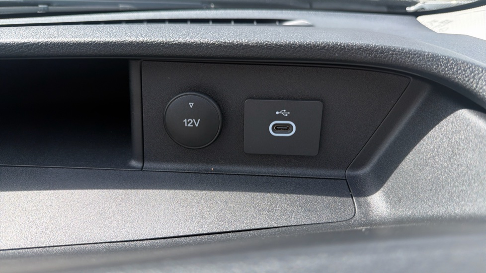 Ford Transit E-350 L3 Rwd 198kW 68kWh H2 Trend Van Auto [DAP] - Image 28