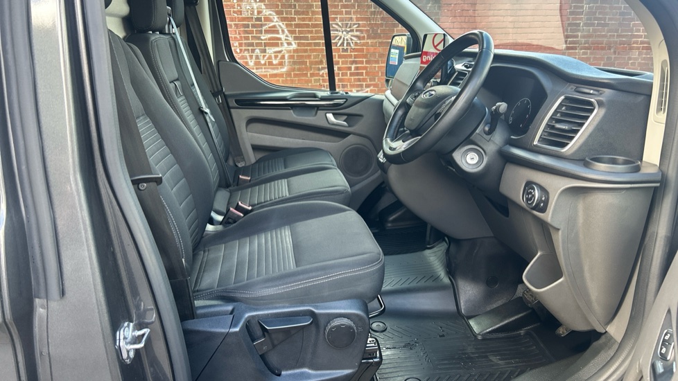 Ford Transit Custom 340 L2 Diesel Fwd 2.0 EcoBlue 170ps High Roof Limited Van Auto - Image 6