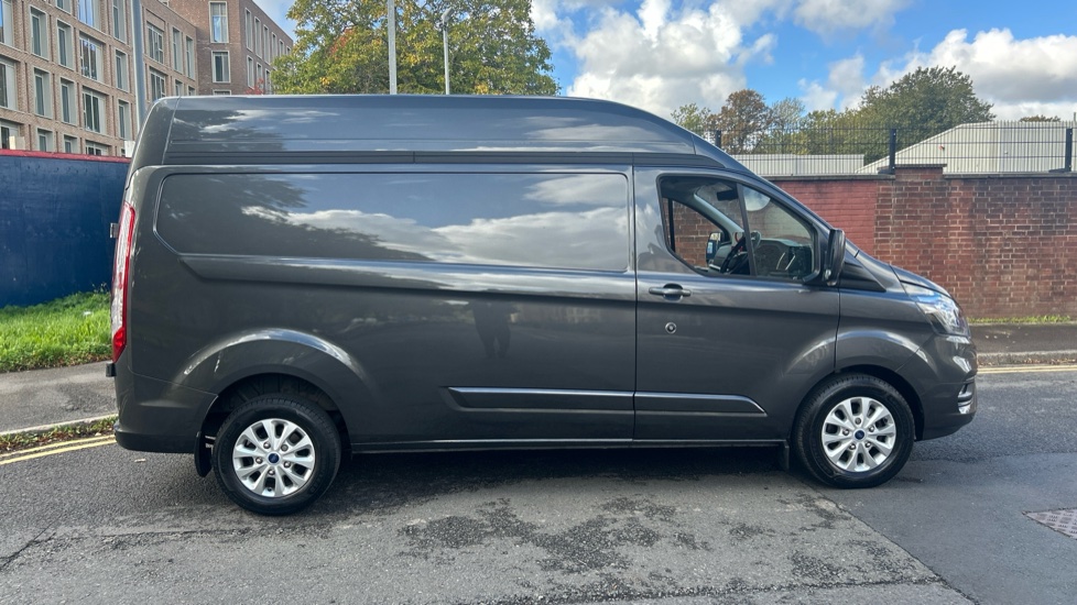 Ford Transit Custom 340 L2 Diesel Fwd 2.0 EcoBlue 170ps High Roof Limited Van Auto - Image 9