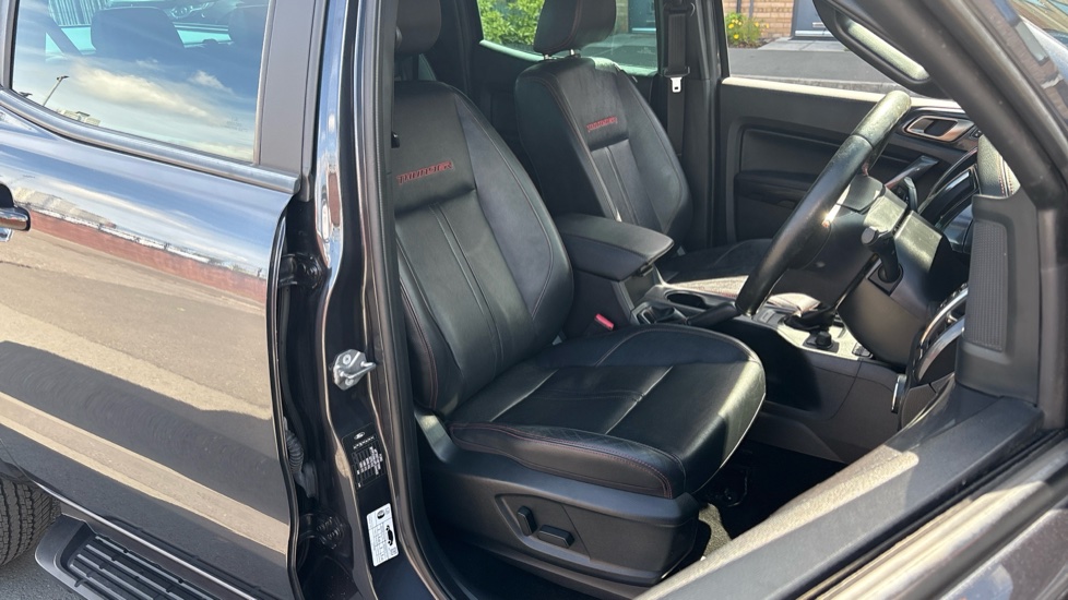 Ford Ranger Diesel Pick Up Double Cab Thunder 2.0 EcoBlue 213 Auto - Image 29