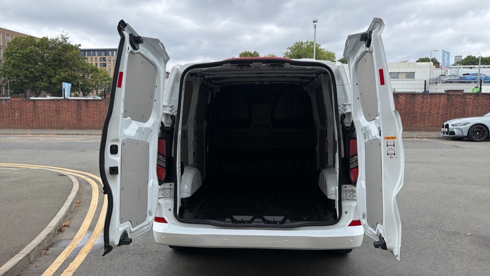 Ford Transit Custom 320 L1 Diesel Fwd 2.0 EcoBlue 136ps H1 Van Limited Auto - Image 3