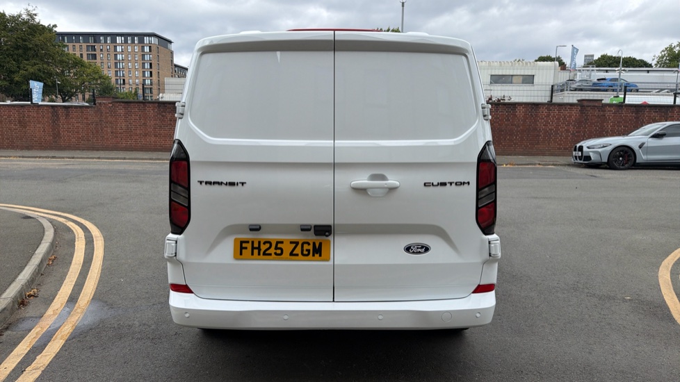 Ford Transit Custom 320 L1 Diesel Fwd 2.0 EcoBlue 136ps H1 Van Limited Auto - Image 11
