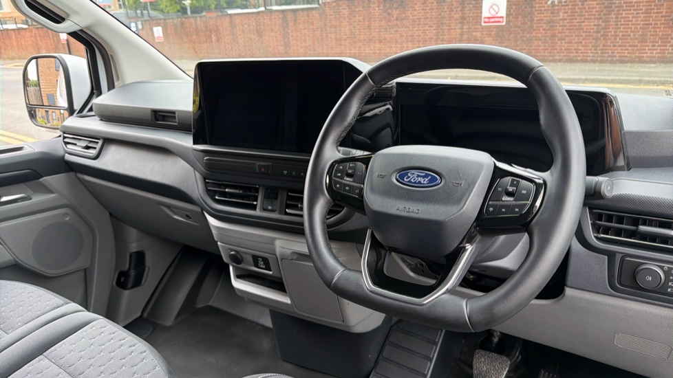 Ford Transit Custom 320 L1 Diesel Fwd 2.0 EcoBlue 136ps H1 Van Limited Auto - Image 16