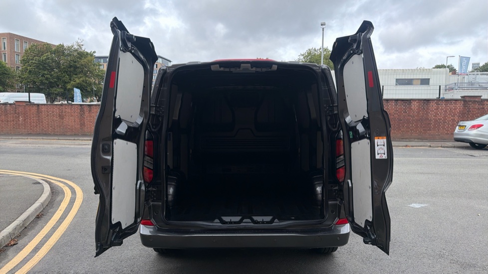 Ford Transit Custom 320 L1 Diesel Fwd 2.0 EcoBlue 136ps H1 Van Limited Auto - Image 3