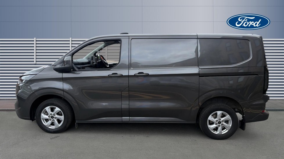 Ford Transit Custom 320 L1 Diesel Fwd 2.0 EcoBlue 136ps H1 Van Limited Auto - Image 4