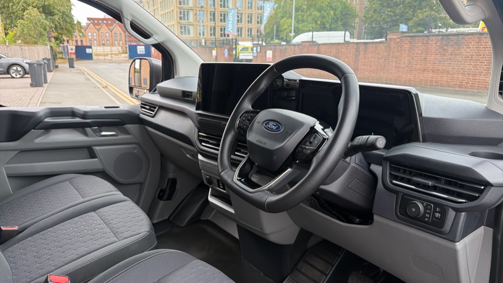 Ford Transit Custom 320 L1 Diesel Fwd 2.0 EcoBlue 136ps H1 Van Limited Auto - Image 6