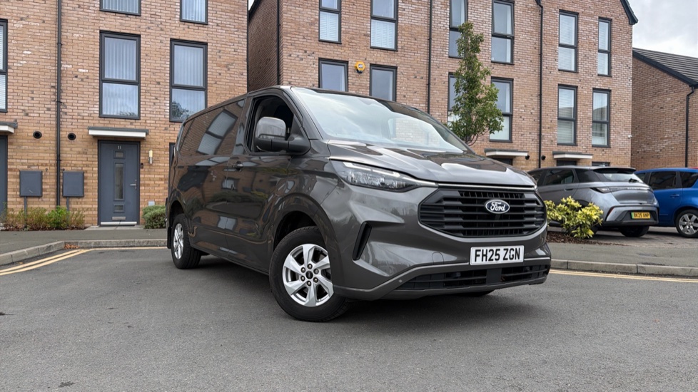 Ford Transit Custom 320 L1 Diesel Fwd 2.0 EcoBlue 136ps H1 Van Limited Auto - Image 31