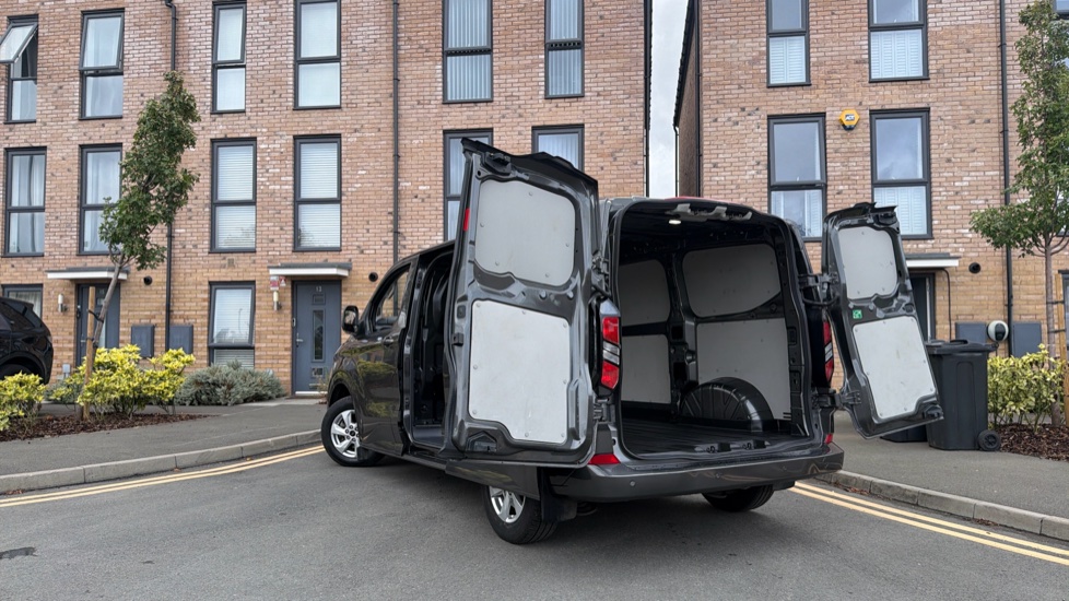 Ford Transit Custom 320 L1 Diesel Fwd 2.0 EcoBlue 136ps H1 Van Limited Auto - Image 34