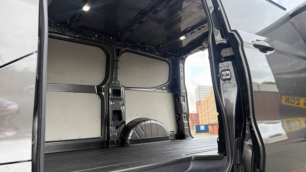 Ford Transit Custom 320 L1 Diesel Fwd 2.0 EcoBlue 136ps H1 Van Limited Auto - Image 36