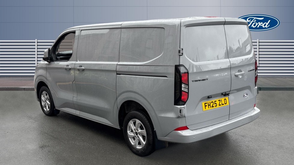 Ford Transit Custom 320 L1 Diesel Fwd 2.0 EcoBlue 136ps H1 Van Limited Auto - Image 2